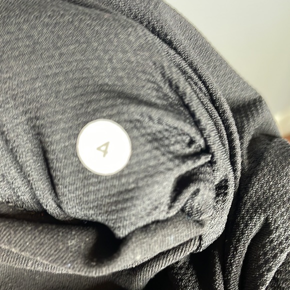 Lululemon Run Ice Queen Black/ White Striped Pants Sz 4 - Picture 9 of 10